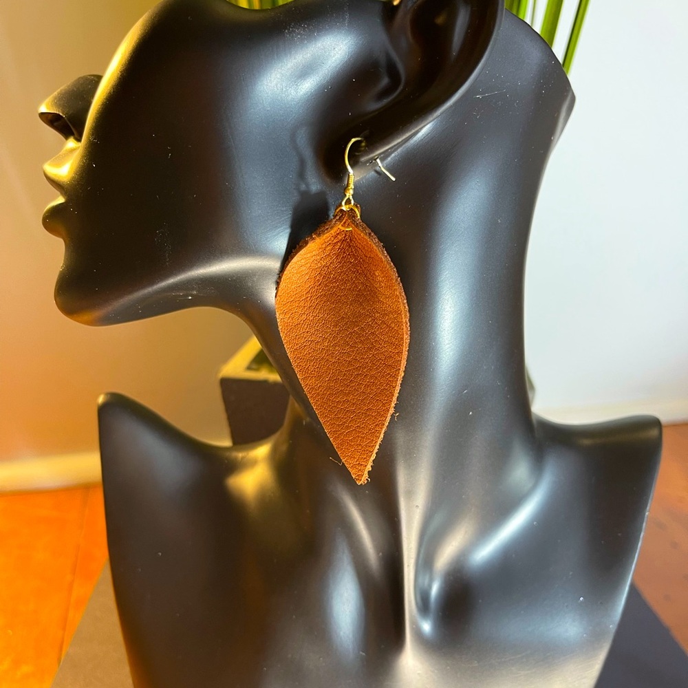 Leather leaf earrings